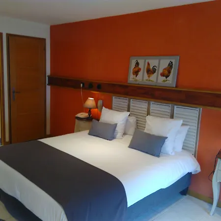 Et Le Lion D'or Pont-Évêque