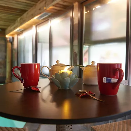 Ξενοδοχείο Et Le Lion D'or Pont-Évêque