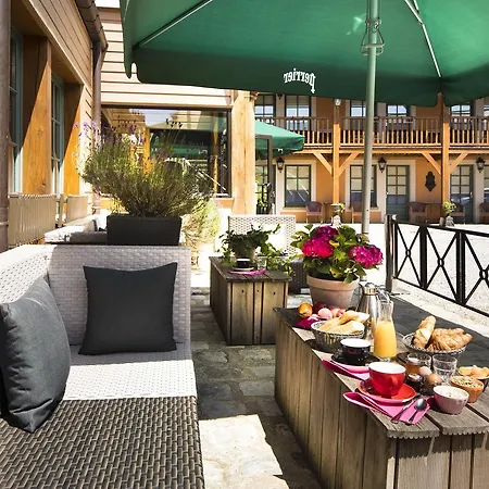 Et Le Lion D'or Hotel Pont-Évêque