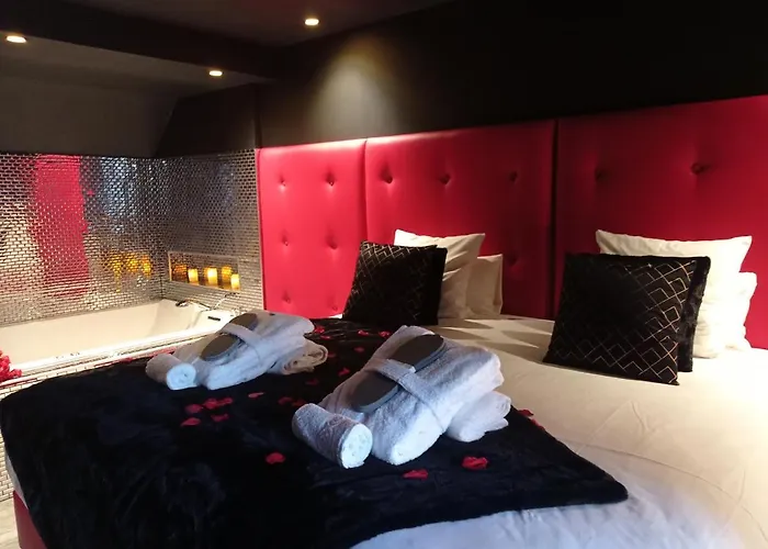 Hotel Et Le Lion D'or Pont-Évêque