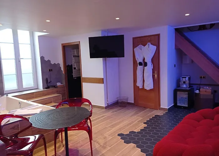 Et Le Lion D'or 3* Pont-Évêque