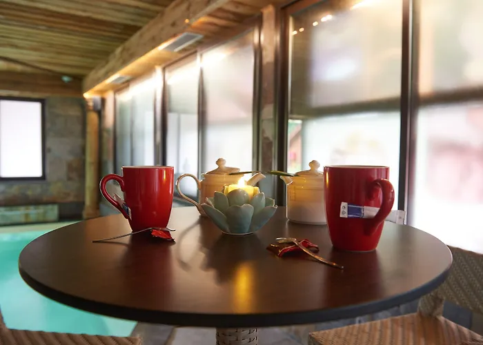 Hotel Et Le Lion D'or Pont-Évêque