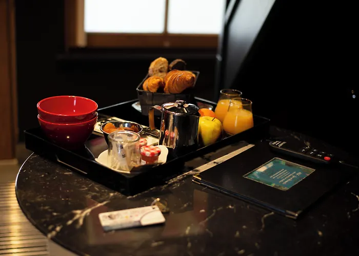 Et Le Lion D'or 3* Pont-Évêque